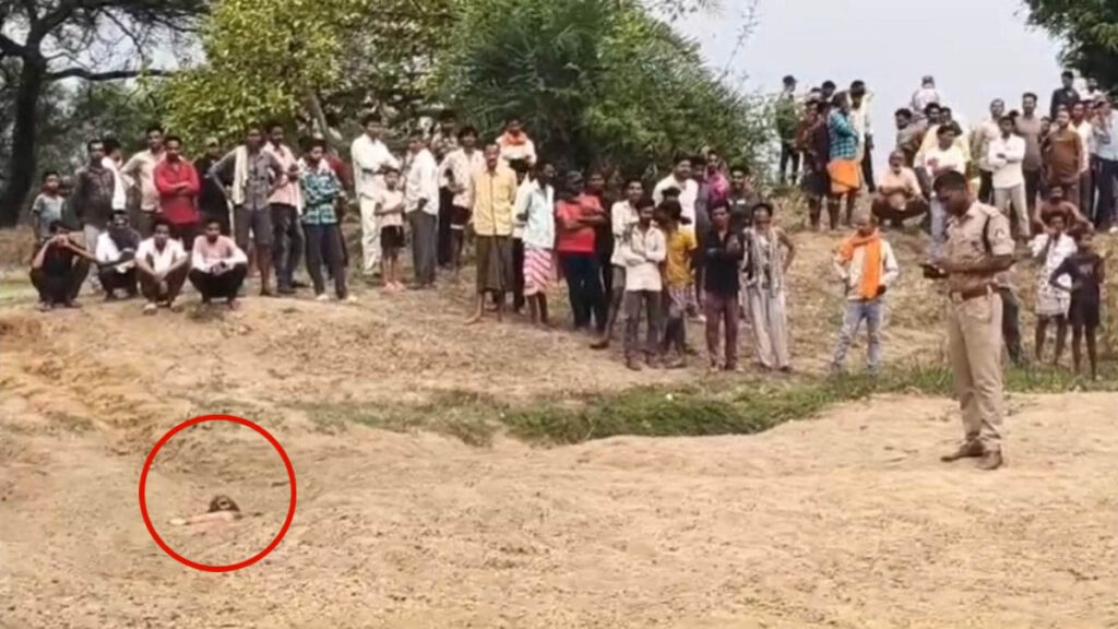 रेत में दबी युवती की लाश, शिनाख्ती और मौत के कारणों की जांच में जुटी पुलिस