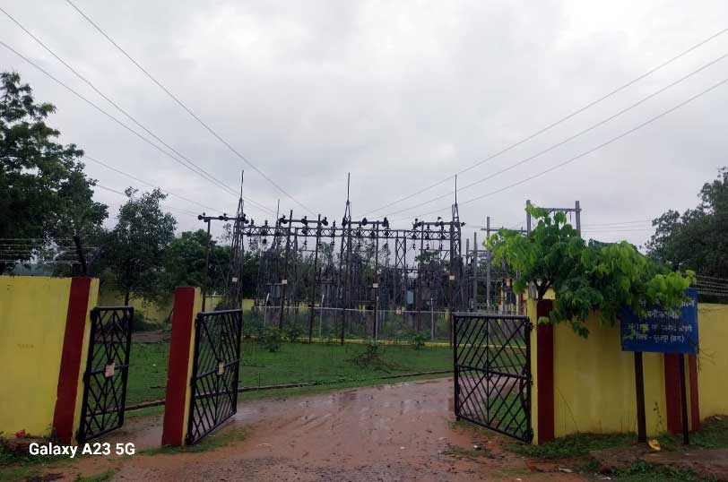 बूंदाबांदी बनी बहाना, घंटों बिजली कटौती से ओड़गी बेहाल