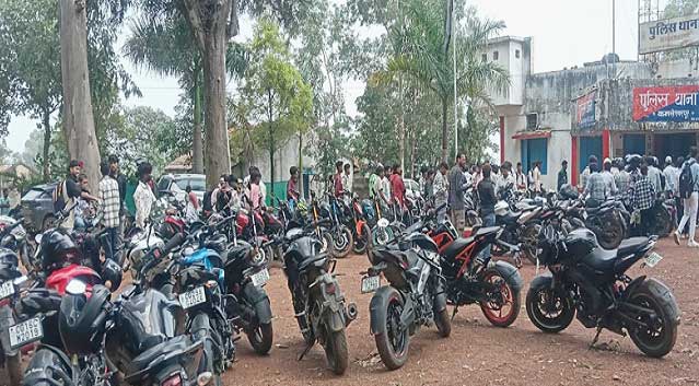 यातायात नियमो की अनदेखी पर 158 बाइक जब्त, मैनपाट में हुडदंग मचाने वालों पर दर्ज हुई एफआईआर