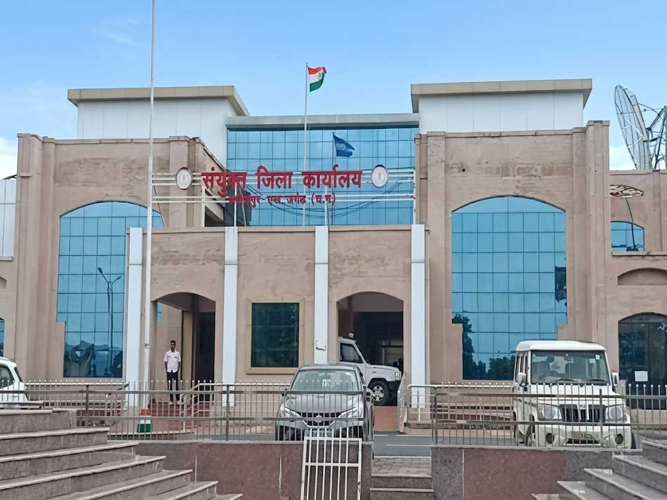 स्कूल से ज्यादा जनपद कार्यालय रास, प्रधान पाठकों में सीईओ सहायक आयुक्त बनने की आस!